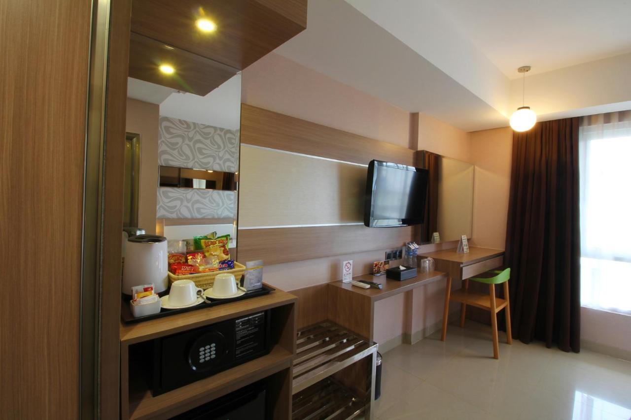 Classie Hotel Palembang Zimmer foto